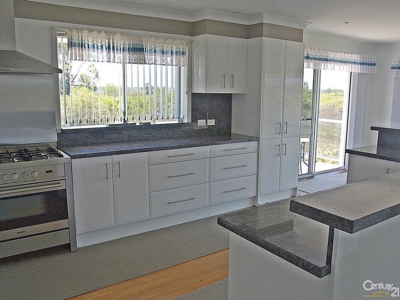 2 Sanctuary Close, Tea Gardens NSW 2324