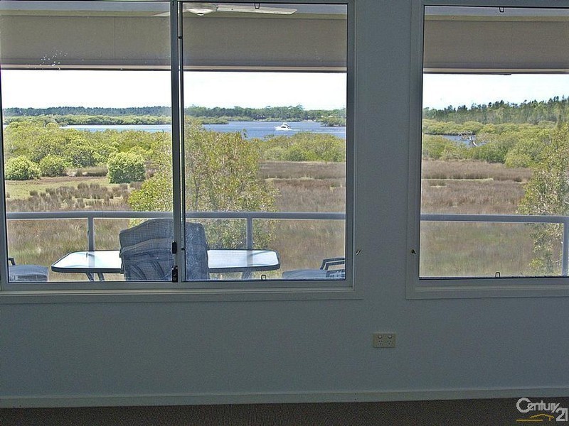 2 Sanctuary Close, Tea Gardens NSW 2324