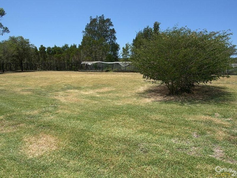2 Sanctuary Close, Tea Gardens NSW 2324