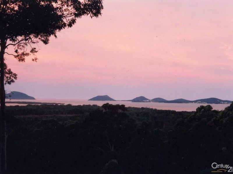 101 Clarke St, Pindimar NSW 2324