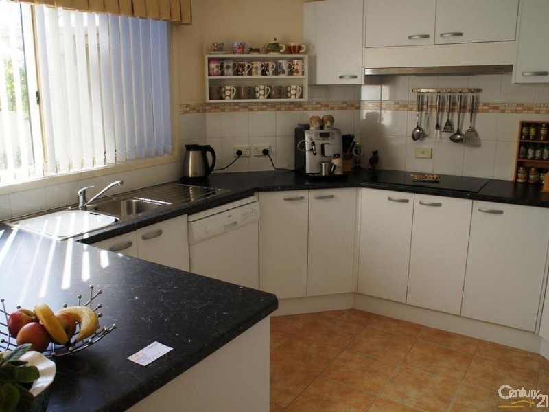 2/16 Ayres Ave, Tea Gardens NSW 2324
