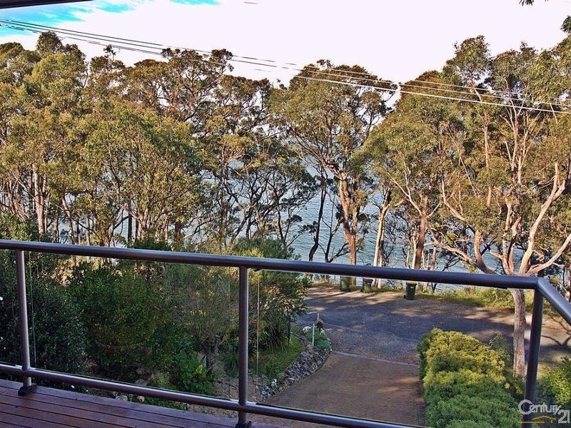 15 The Esplanade, North Arm Cove NSW 2324