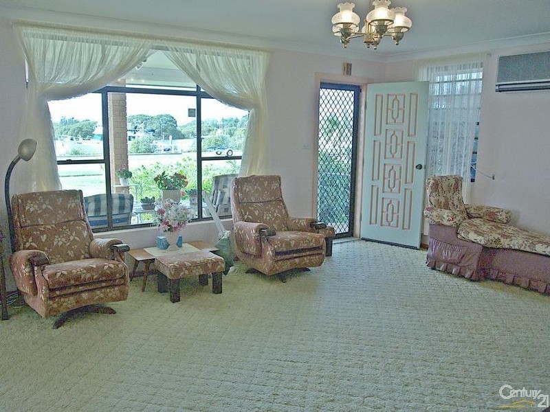 13 Marine Dr, Tea Gardens NSW 2324