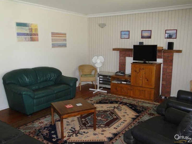 27 Myall Street, Tea Gardens NSW 2324