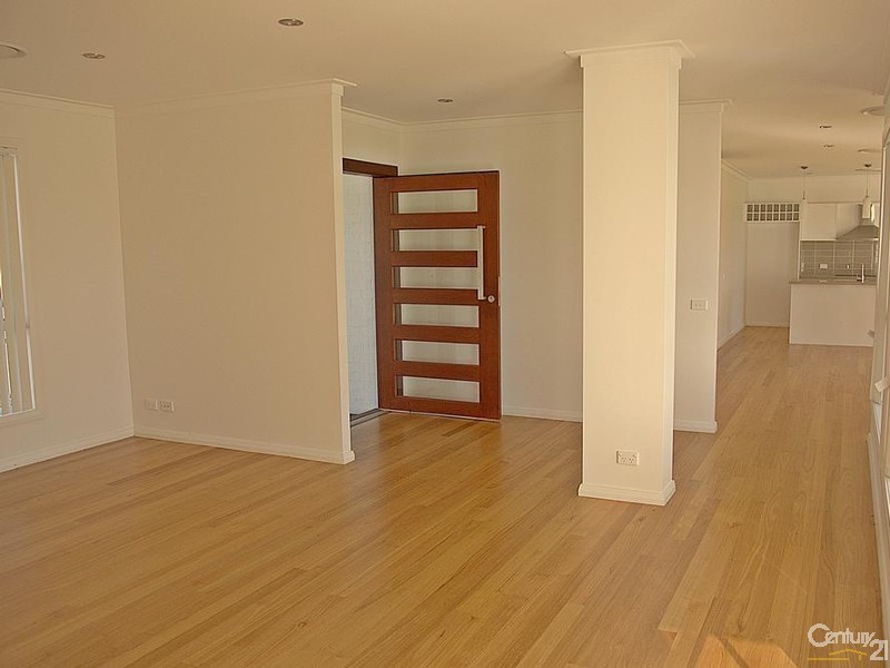 13 Shoreline Dr, Tea Gardens NSW 2324