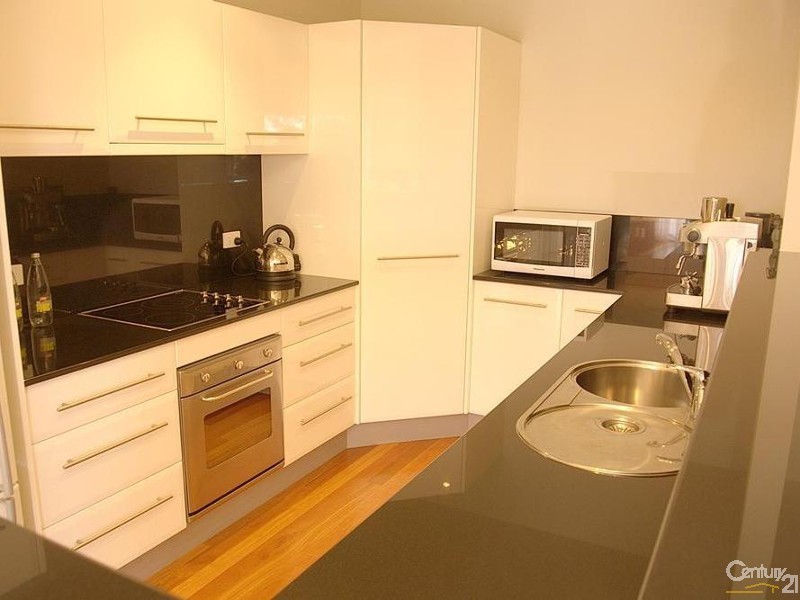 2/2 Port Stephens St, Tea Gardens NSW 2324