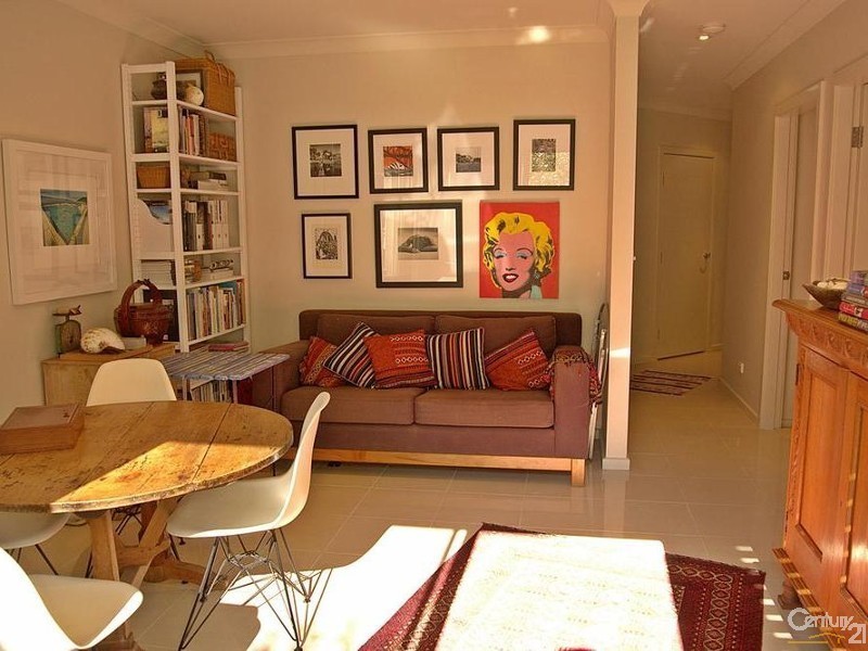 2/2 Port Stephens St, Tea Gardens NSW 2324