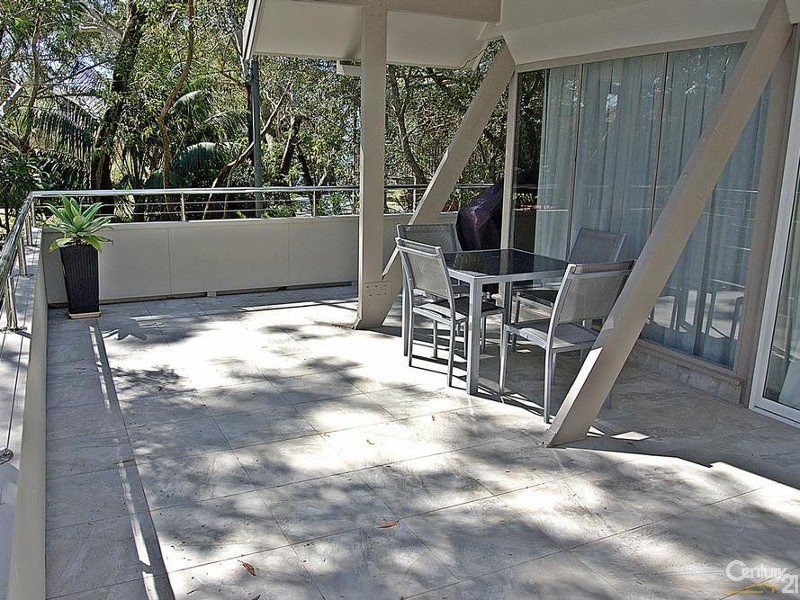 12 Fishermans Walk, Hawks Nest NSW 2324