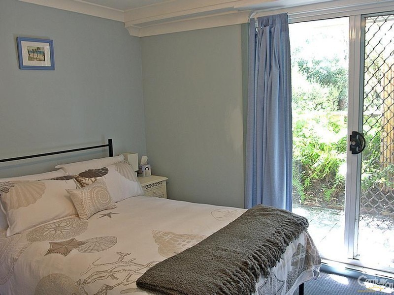 12 Fishermans Walk, Hawks Nest NSW 2324