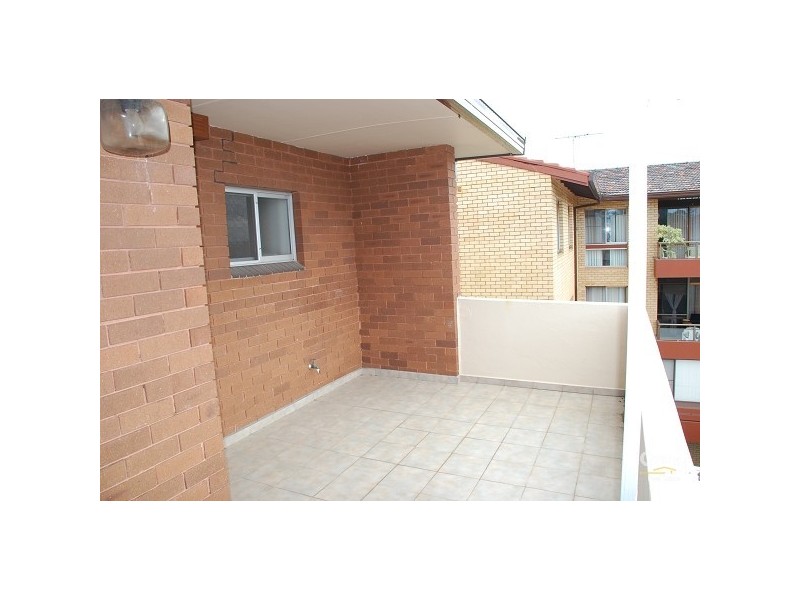 8/3 McMillan Avenue, Sandringham NSW 2219