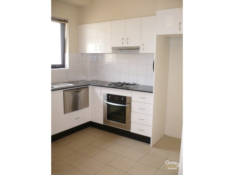 14/8 Derby Street, Kogarah NSW 2217