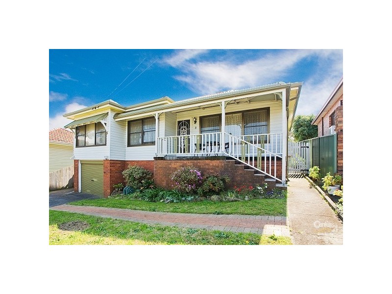 3 Manins Avenue, Kingsgrove NSW 2208