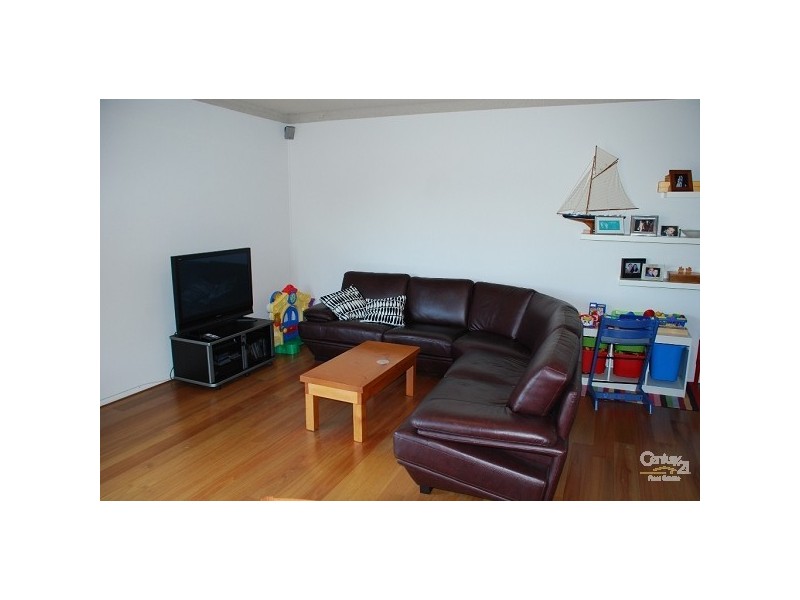 8/19 Gannon Ave, Dolls Point NSW 2219