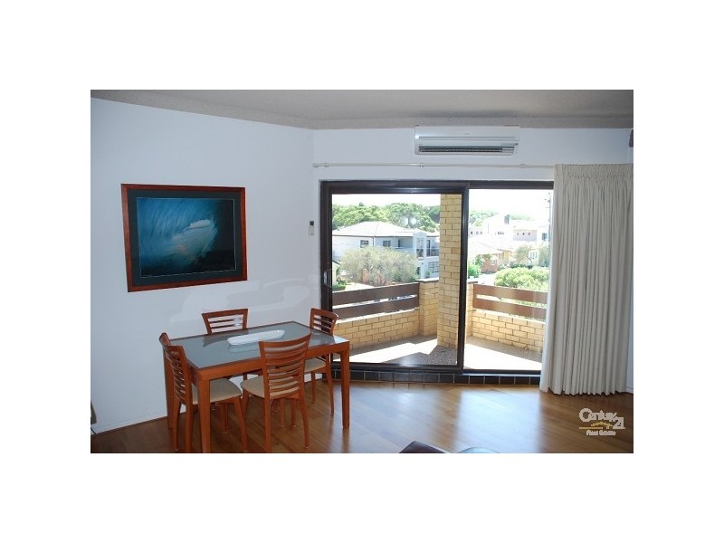 8/19 Gannon Ave, Dolls Point NSW 2219