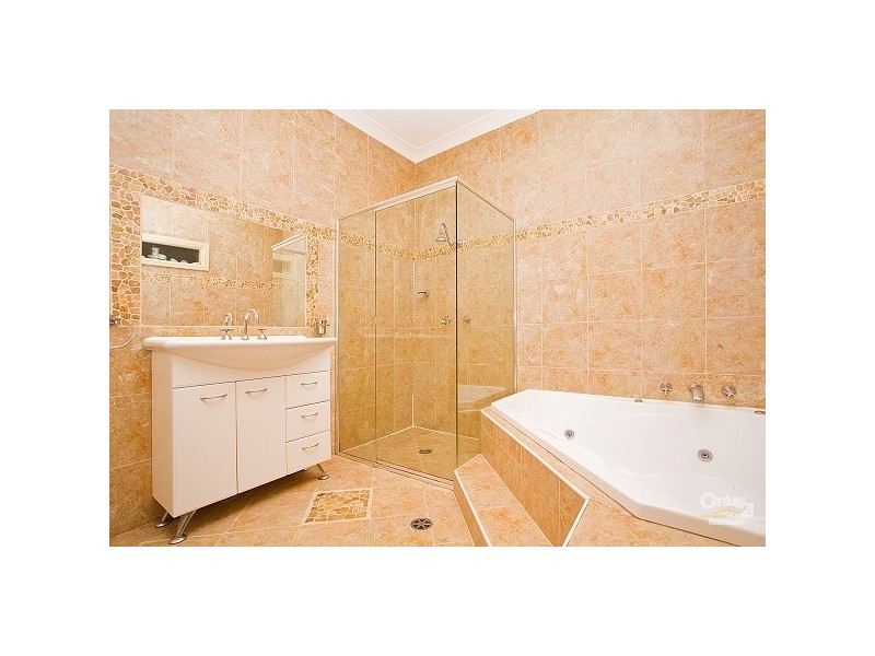 38 McMillan Ave, Sandringham NSW 2219