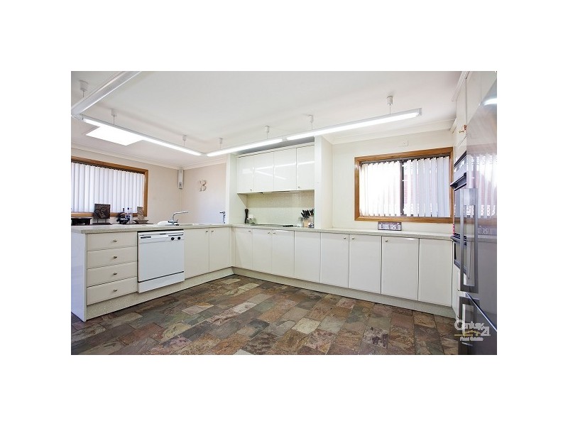 2 Melrose Avenue, Sylvania NSW 2224