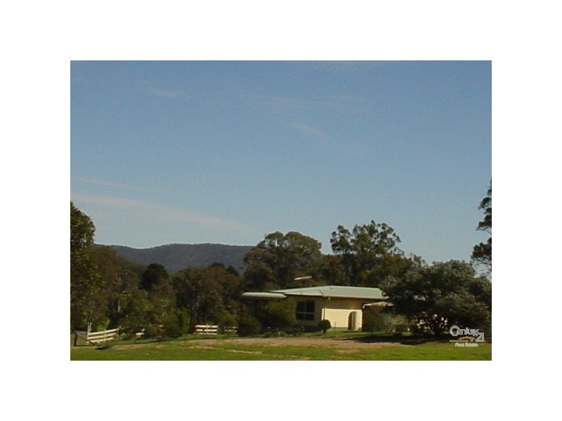 168 Long Swamp Road, Greenwich Park NSW 2580