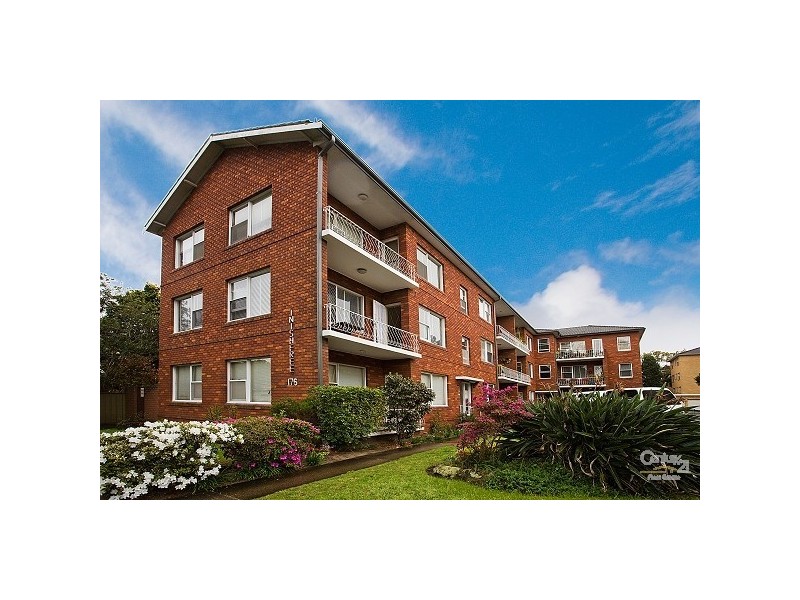 9/176 Russell Avenue, Dolls Point NSW 2219