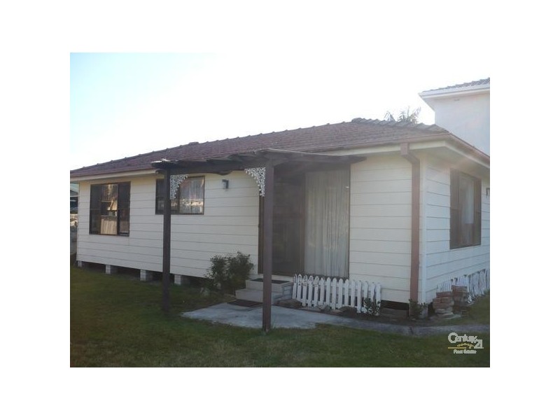 6 McMillan Ave, Sandringham NSW 2219