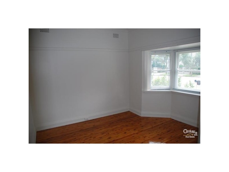 129 Russell Avenue, Dolls Point NSW 2219