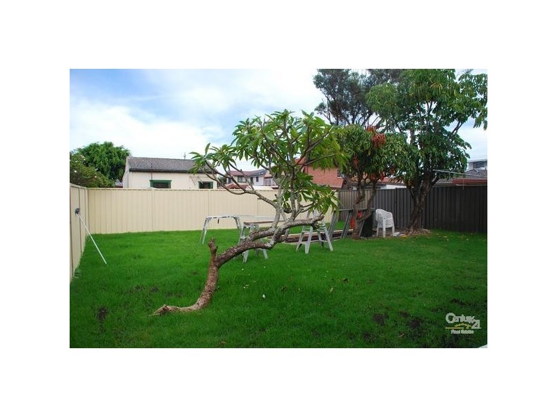 129 Russell Avenue, Dolls Point NSW 2219
