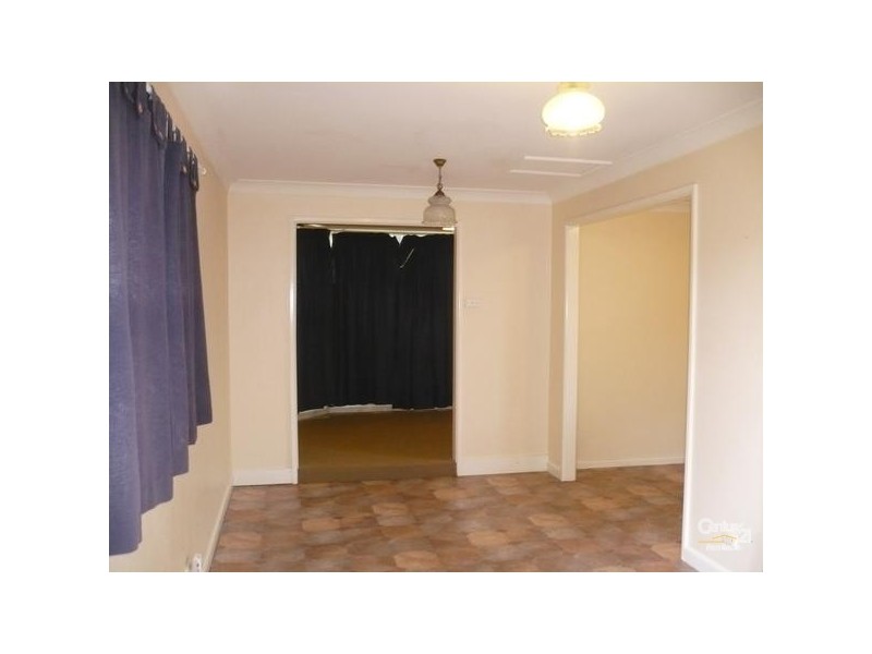 2 Woodlands Ave, Blakehurst NSW 2221