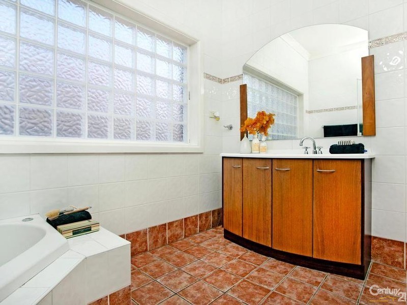 24  Lobb Crescent, Beverley Park NSW 2217