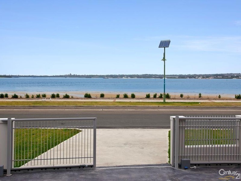 33 Riverside Drive, Sans Souci NSW 2219