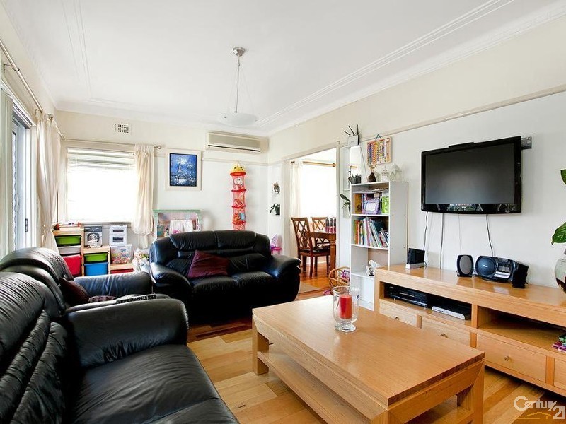 20 McMillan Avenue, Sandringham NSW 2219