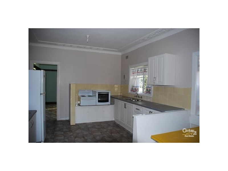 4 McMillan Avenue, Sandringham NSW 2219