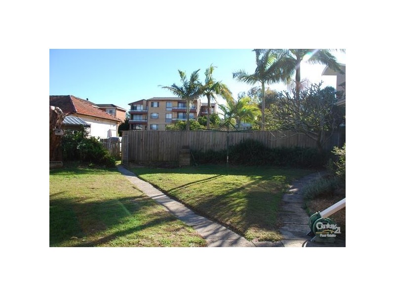 4 McMillan Avenue, Sandringham NSW 2219