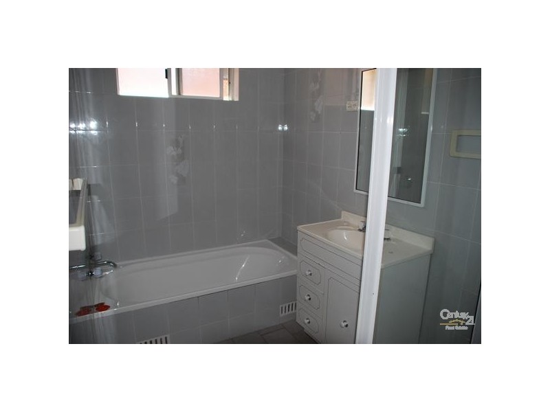 1/12 Hillcrest Ave, Hurstville NSW 2220