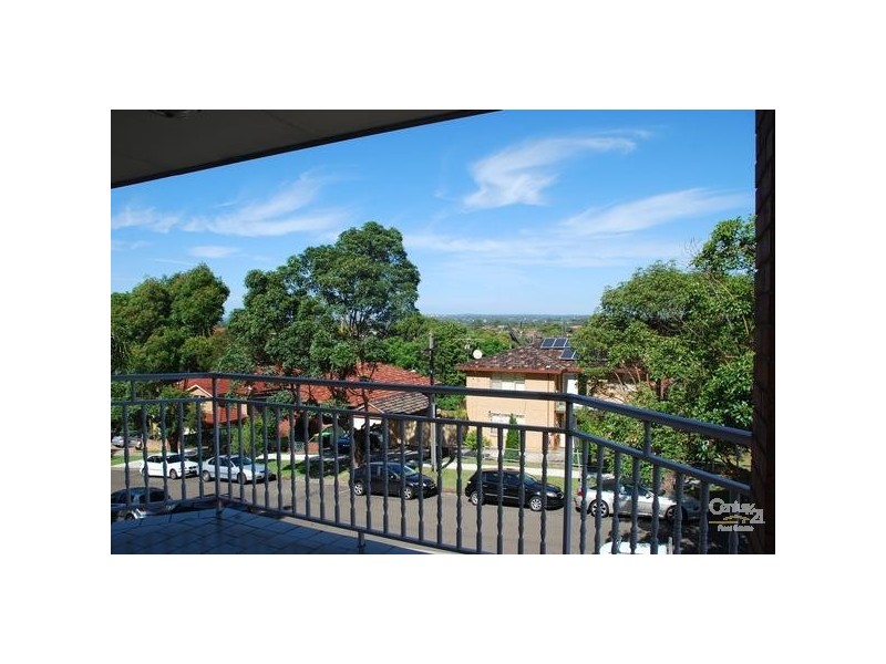 1/12 Hillcrest Ave, Hurstville NSW 2220