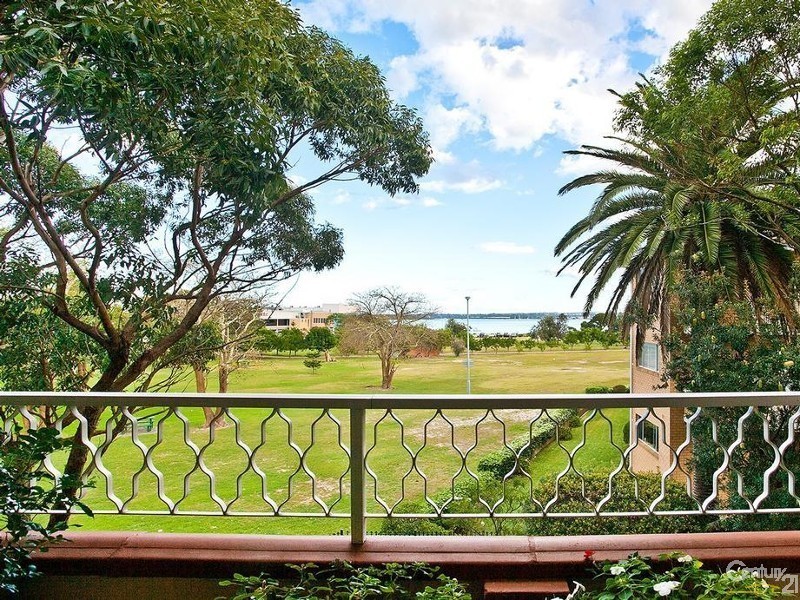 10/171 Russell Avenue, Dolls Point NSW 2219