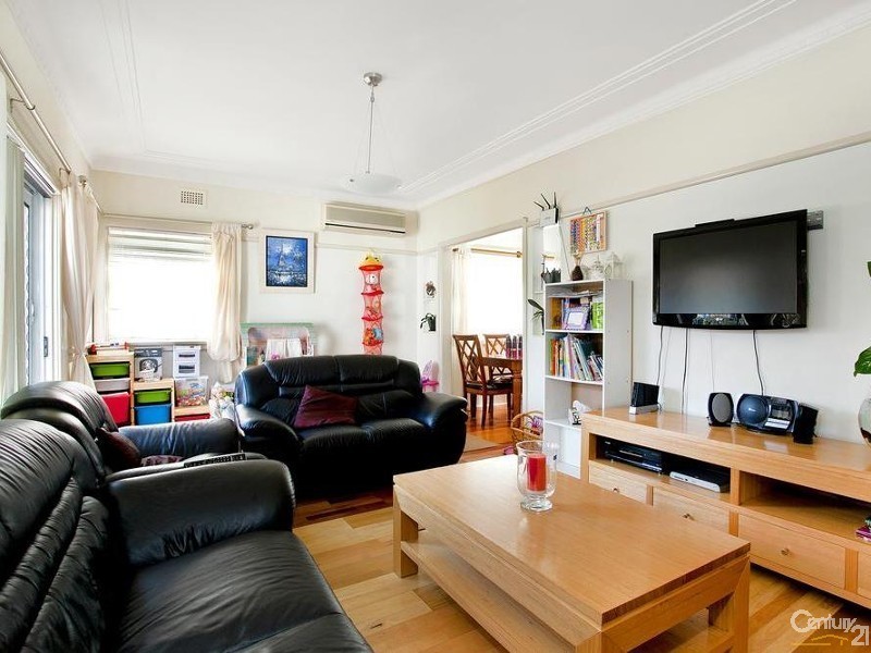 20 McMillan Avenue, Sandringham NSW 2219