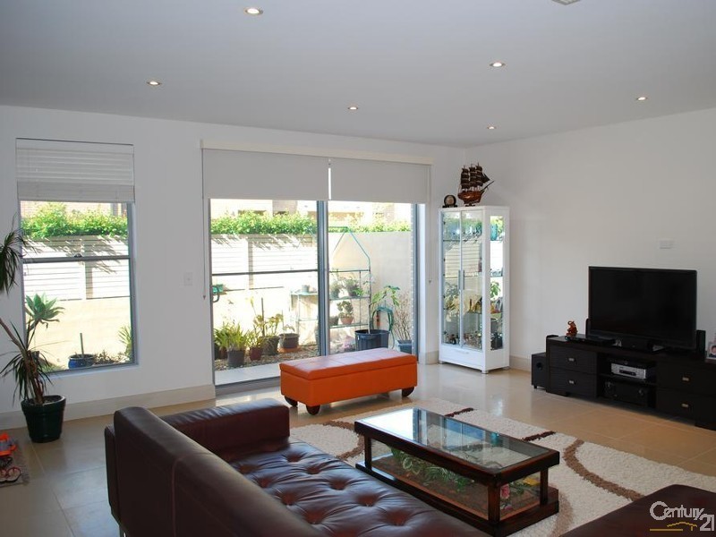 25/95 Sandringham Street (Access through Norman Avenue, Dolls Point), Sans Souci NSW 2219