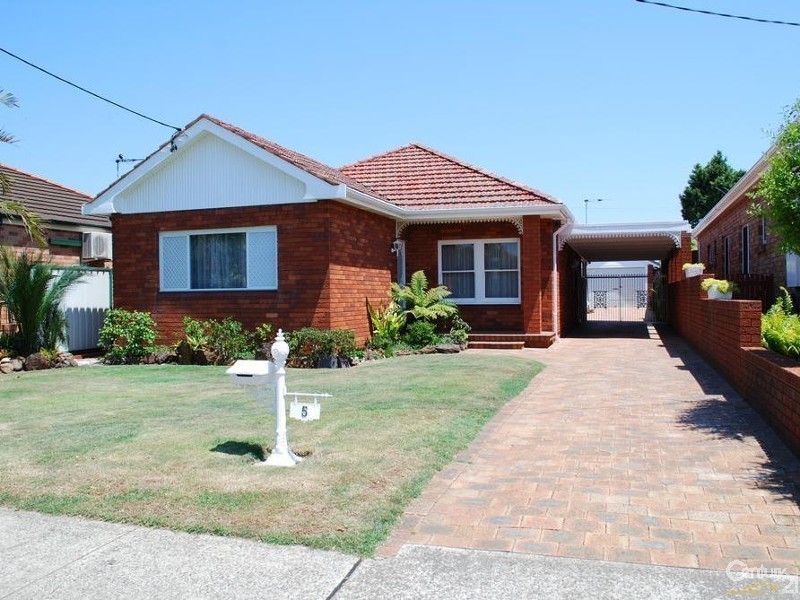 5 Tuffy Avenue, Sans Souci NSW 2219