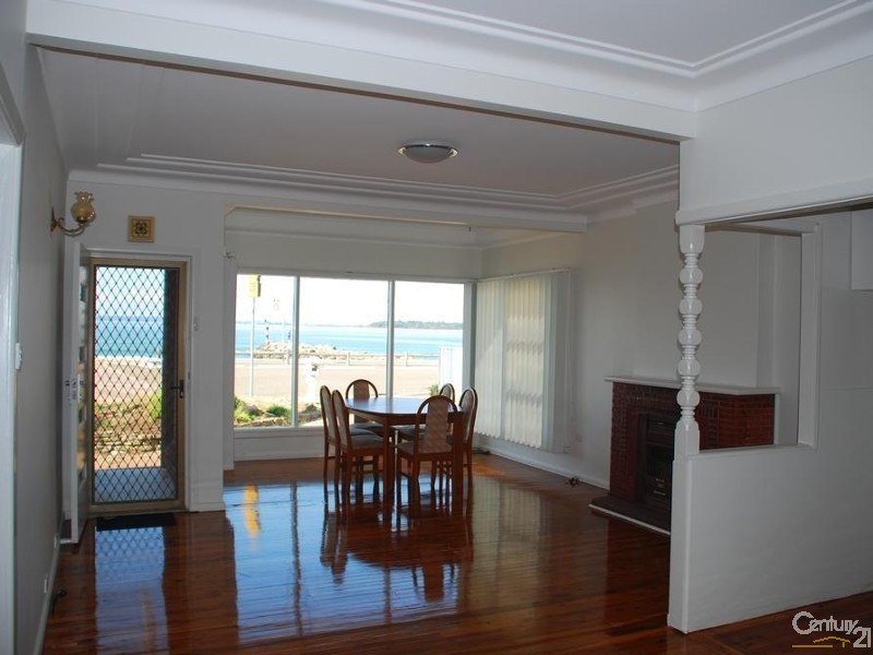 10 Carruthers Drive, Dolls Point NSW 2219