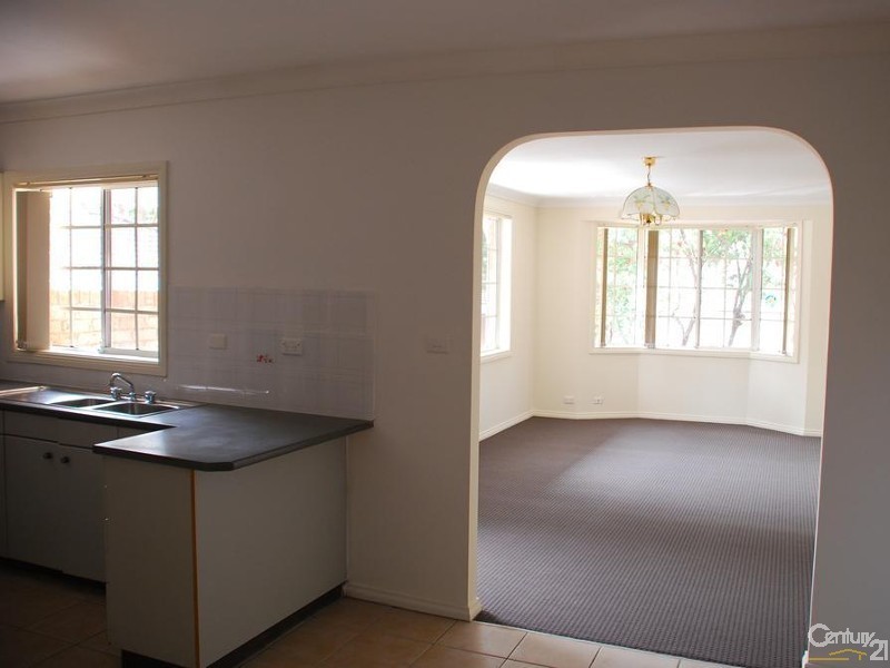 2/76 Cronulla St, Carlton NSW 2218
