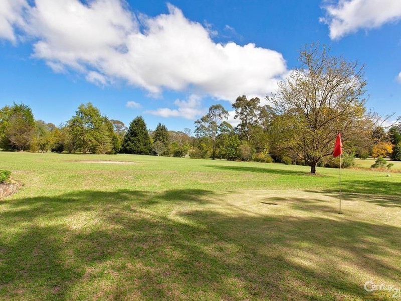 30 Lyons Road, Picton NSW 2571