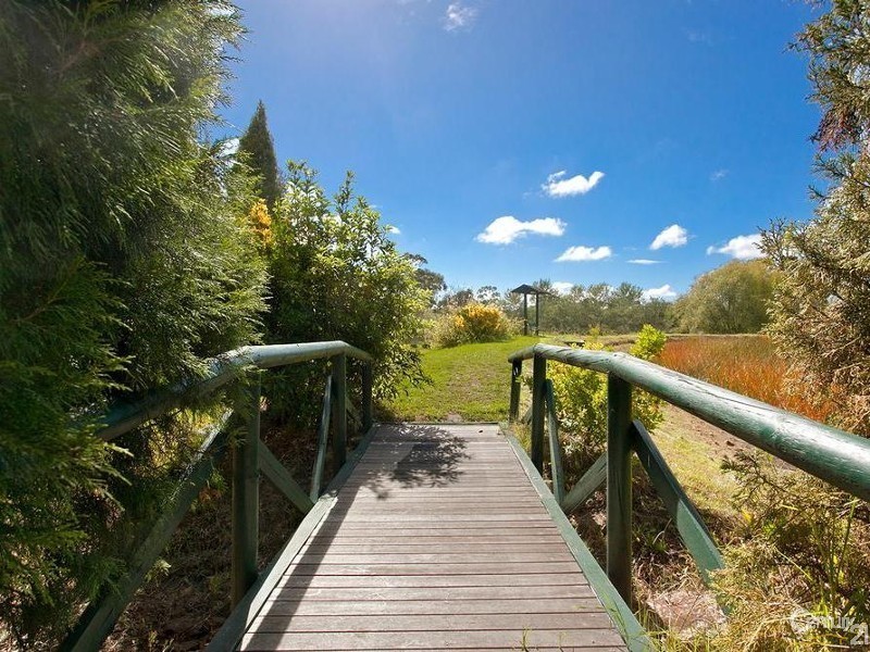 30 Lyons Road, Picton NSW 2571