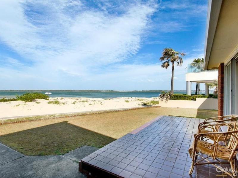 8 Primrose Ave, Sandringham NSW 2219