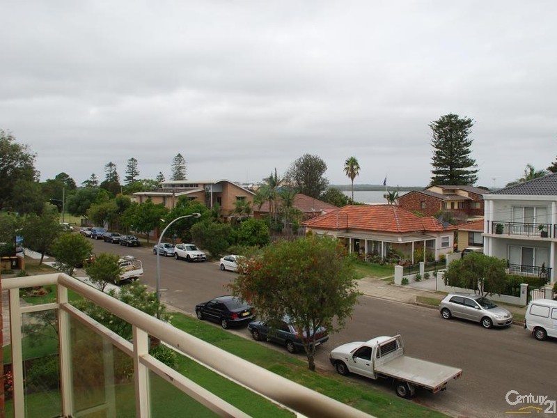 4/11 McMillan Avenue, Sandringham NSW 2219