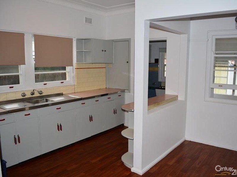 26 McMillan Avenue, Sandringham NSW 2219