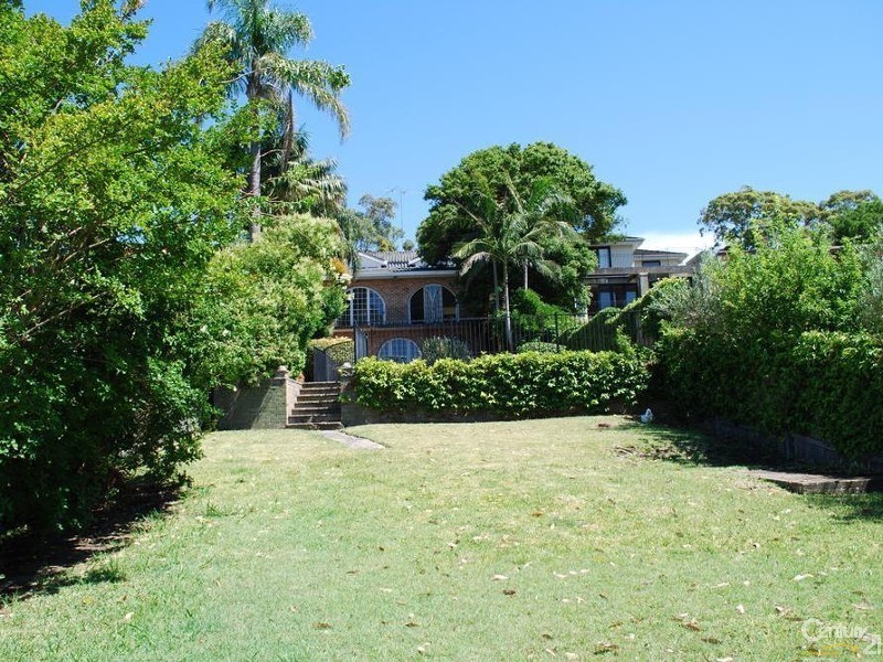 2 Woodlands Avenue, Blakehurst NSW 2221