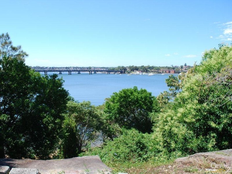 2 Woodlands Avenue, Blakehurst NSW 2221