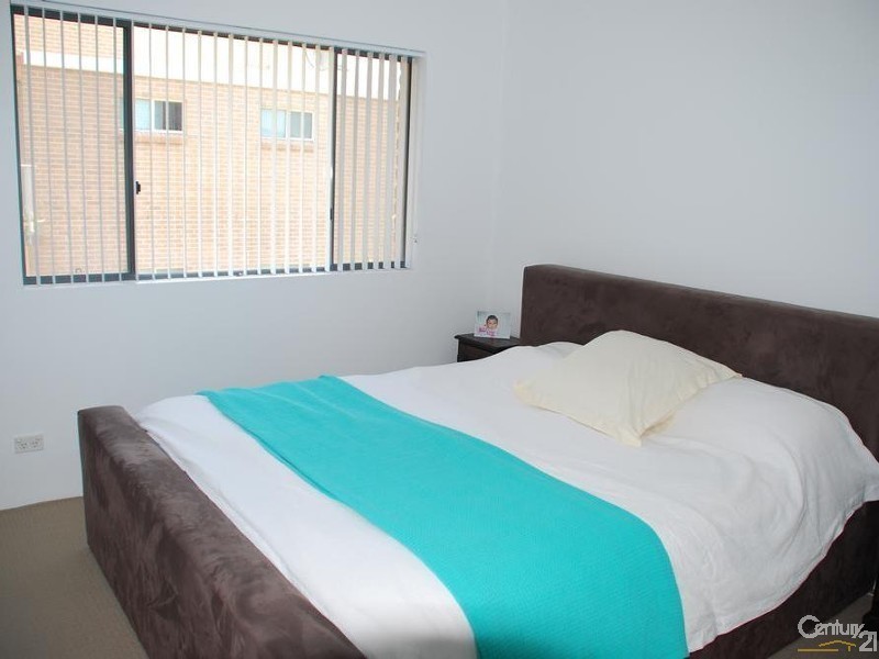 8/11-13 Andover Street, Carlton NSW 2218