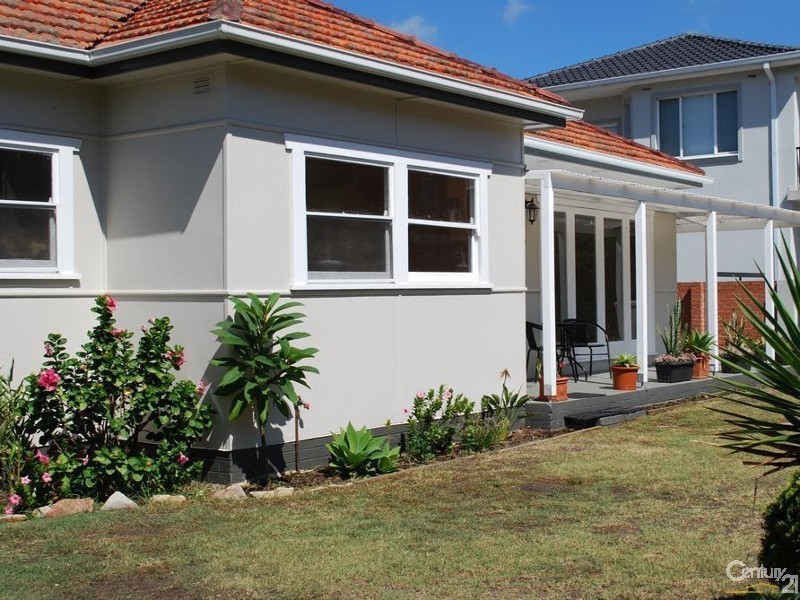 6 McMillan Ave, Sandringham NSW 2219