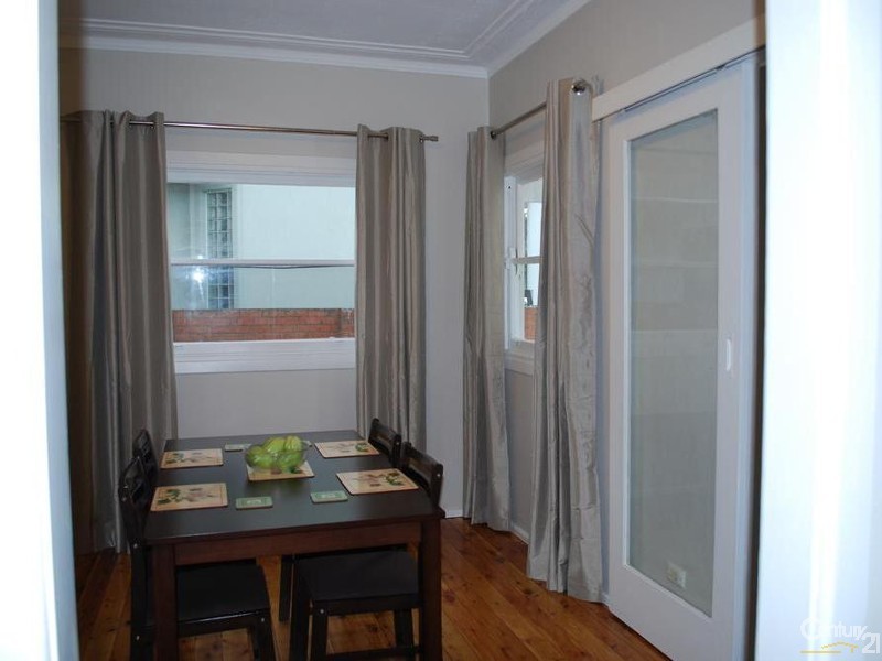 6 McMillan Ave, Sandringham NSW 2219