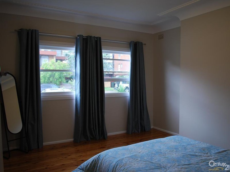 6 McMillan Ave, Sandringham NSW 2219